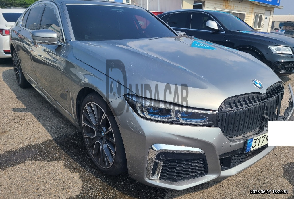 2021 BMW 740d xDrive, photograph 9