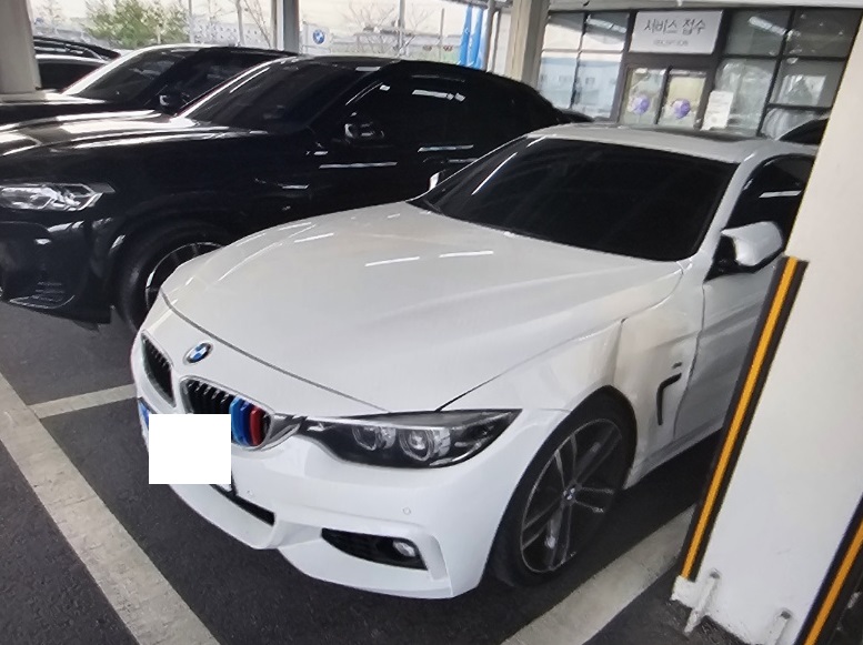 2018 BMW 420i Coupe, photograph 3