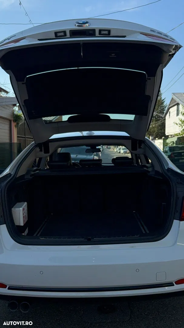 2015 BMW Seria 3 320d xDrive Aut. Luxury Line, photograph 7