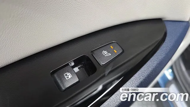 2022 Kia Sportage LPG 2.0 2WD, photograph 2