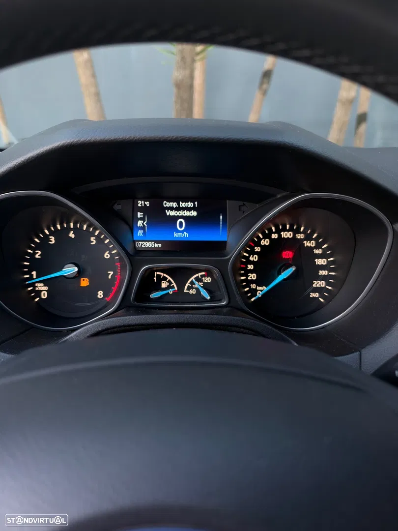 2016 Ford Focus 1.0 EcoBoost S&S SYNC Edition, photograph 11