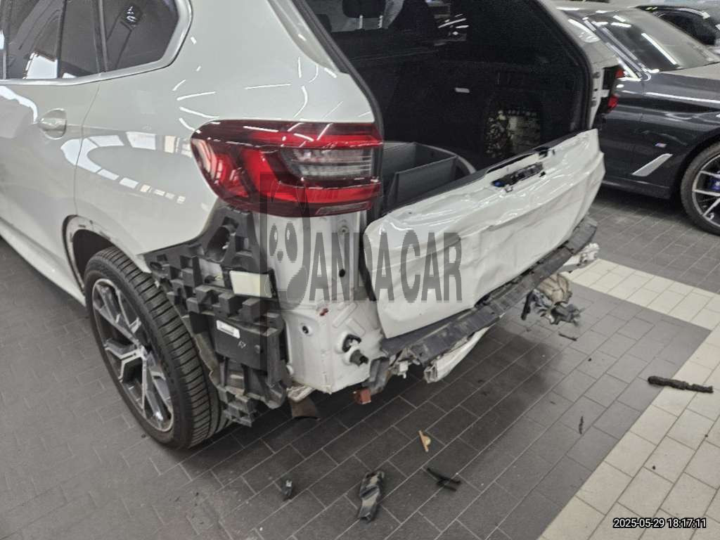 2023 BMW X5 xDrive45e iPerformance, photograph 4