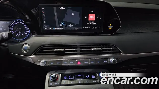 Hyundai Palisade Diesel 2.2 2WD — photo 1 of 20