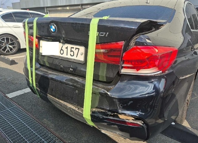 2019 BMW 530i M Sport Package Plus, photograph 2