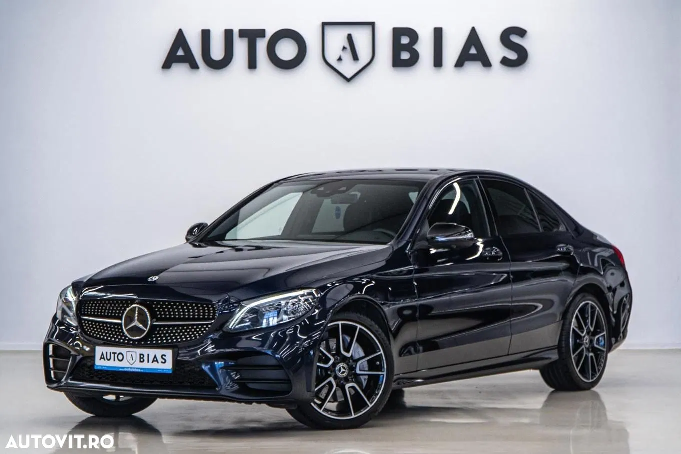 2020 Mercedes-Benz C 300 e 9G-TRONIC AMG Line, photograph 1