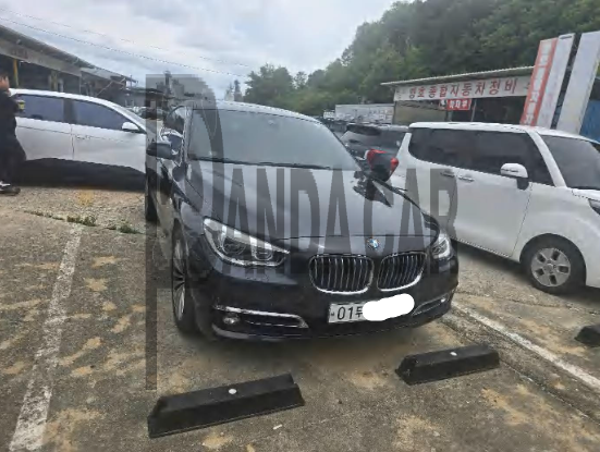 2017 BMW Gran Turismo EfficientDynamics Edition, photograph 1