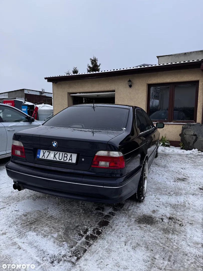 2001 BMW Seria 5, photograph 3