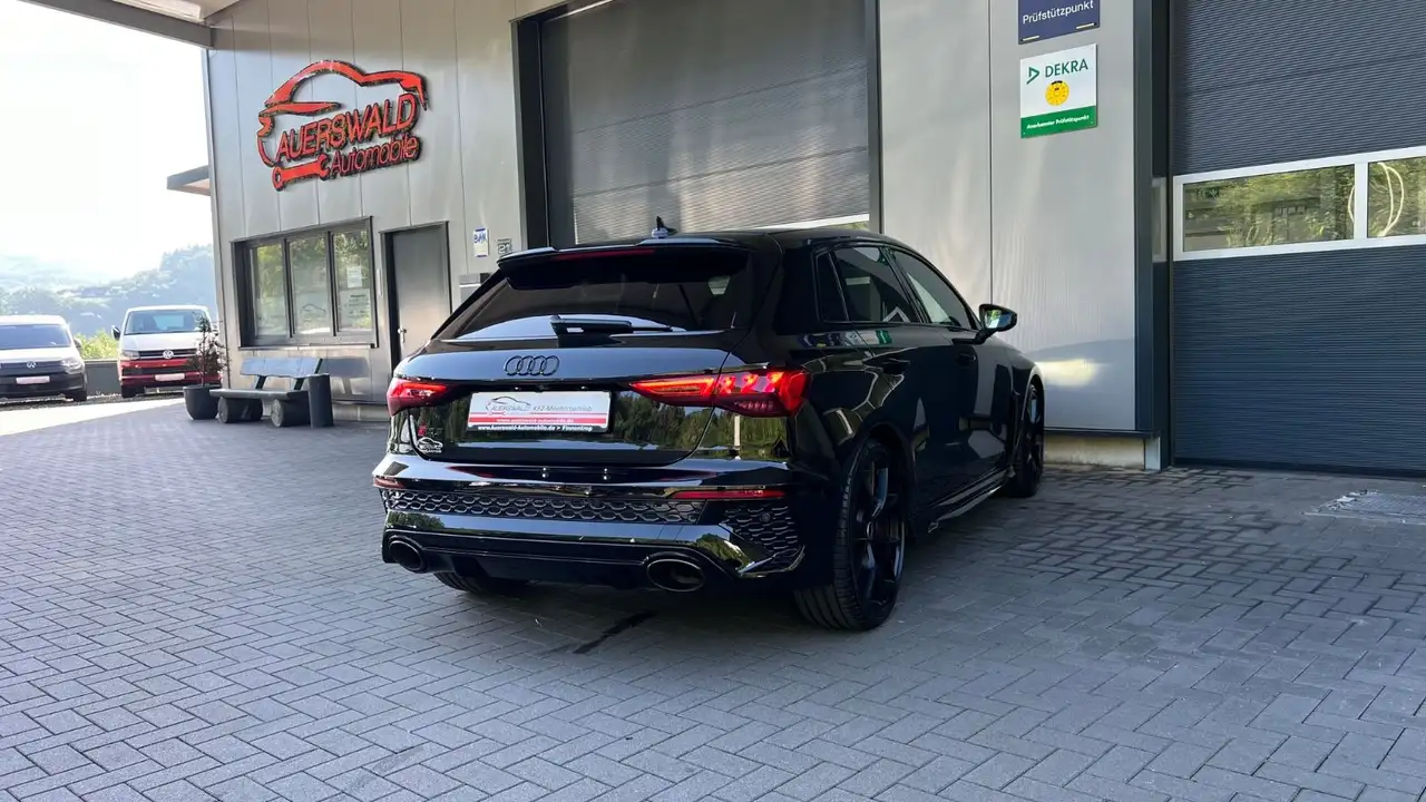 2022 Audi RS3 Sportback 2.5 TFSI quattro S Line *Black*App, photograph 11