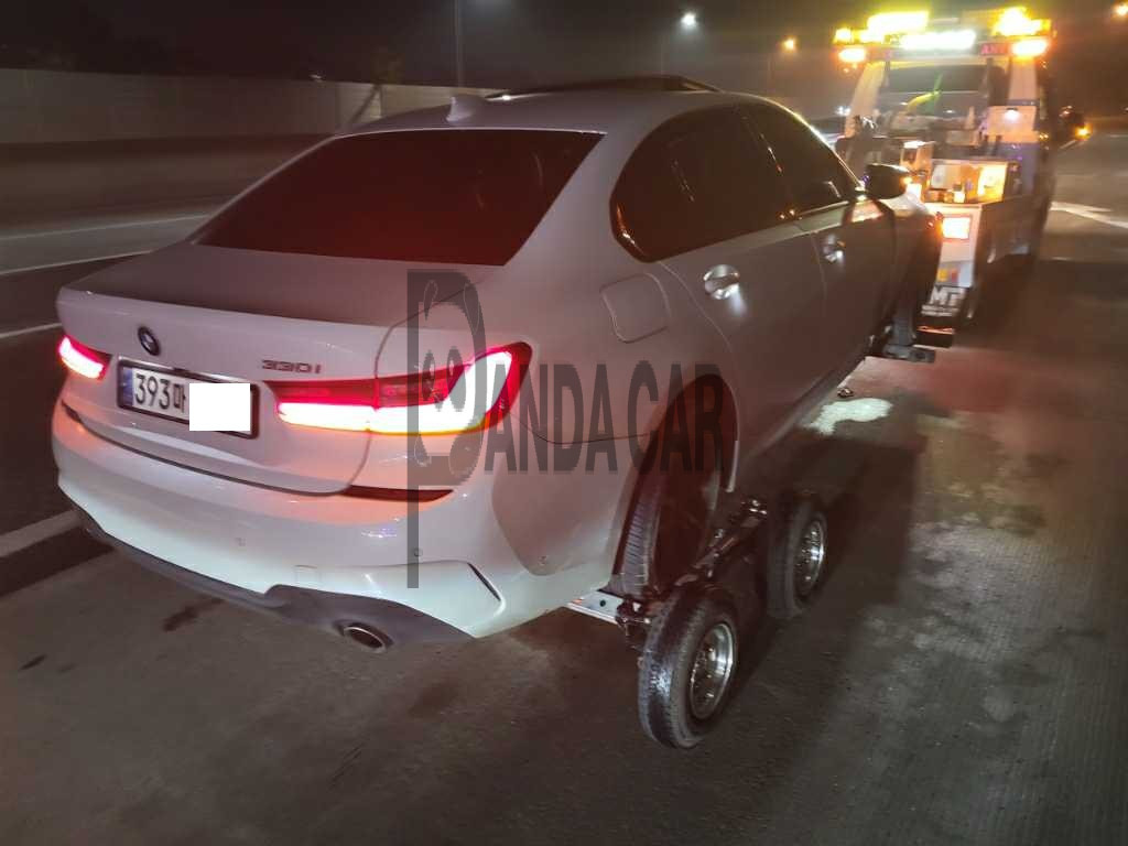 2019 BMW 330i M Sport Package, photograph 5