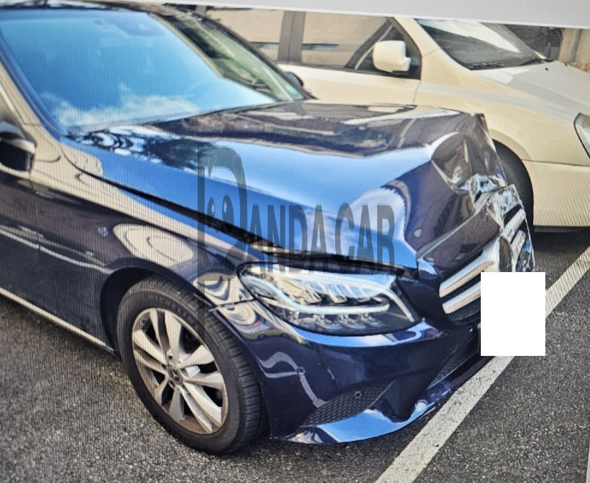 2020 Mercedes-Benz C200, photograph 5