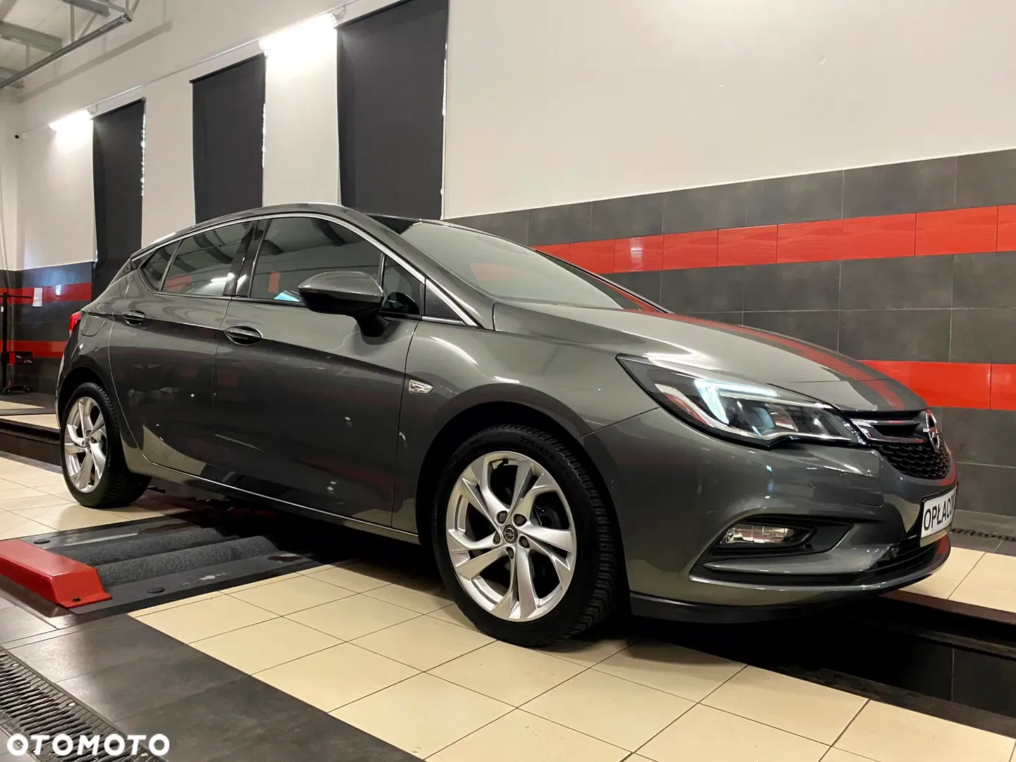 2017 Opel Astra 1.4 T Elite, photograph 9