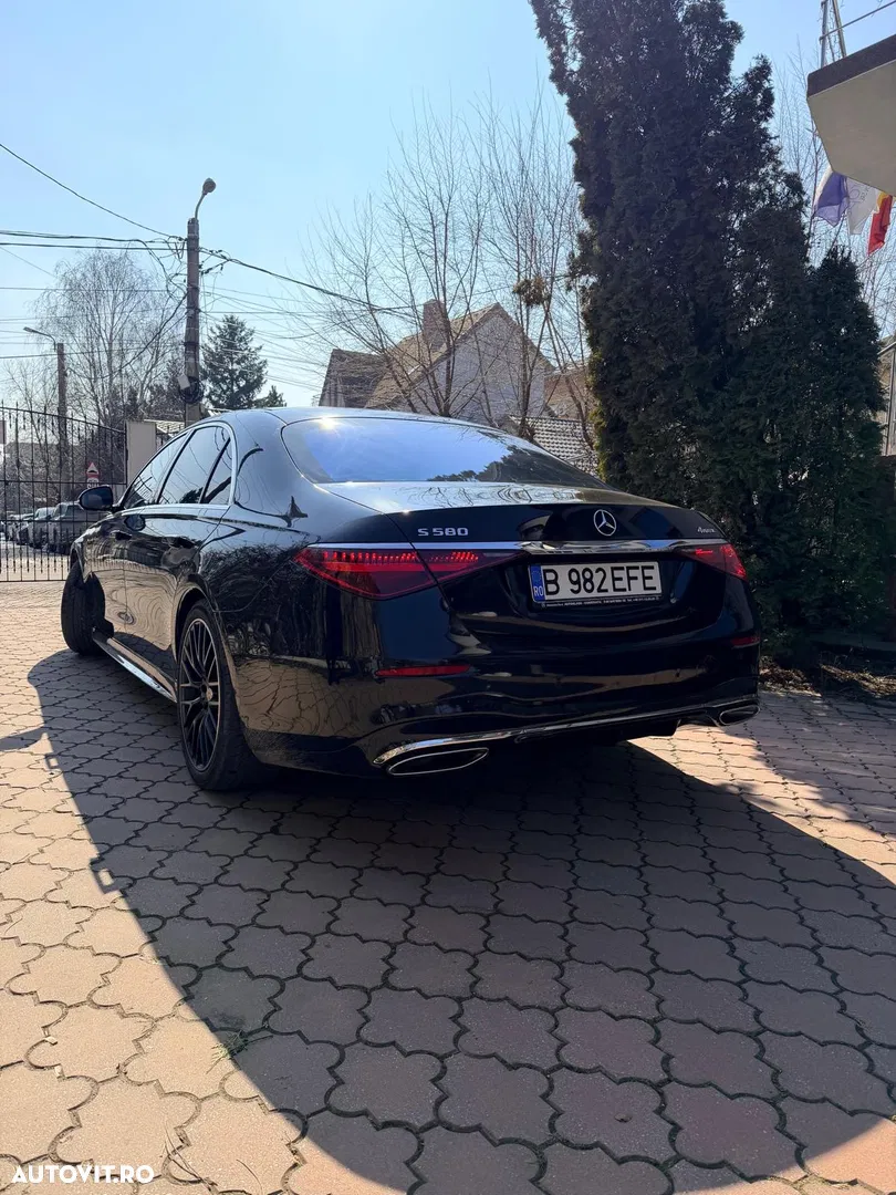 2023 Mercedes-Benz S, photograph 3