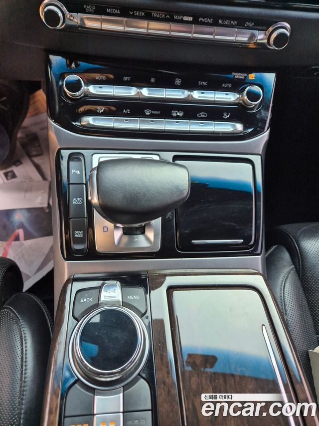 Genesis EQ900 3.3 T-GDI AWD — photo 1 of 20