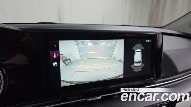Kia Canival 9-Seater Noblesse — photo 1 of 20
