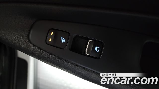 Hyundai Santafe Diesel 2.0 2WD — photo 1 of 20