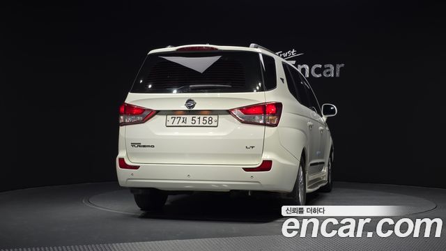 KG_Mobility_Ssangyong KORANDO 4WD LT 11-seater — photo 1 of 20