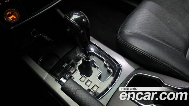 KG_Mobility_Ssangyong KORANDO 2.2 RX 4WD — photo 1 of 20