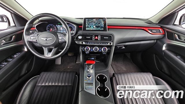 Genesis G70 2.0T AWD — photo 1 of 20