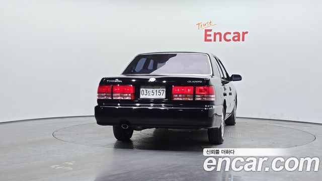 Kia Potentia 2.0 — photo 1 of 20