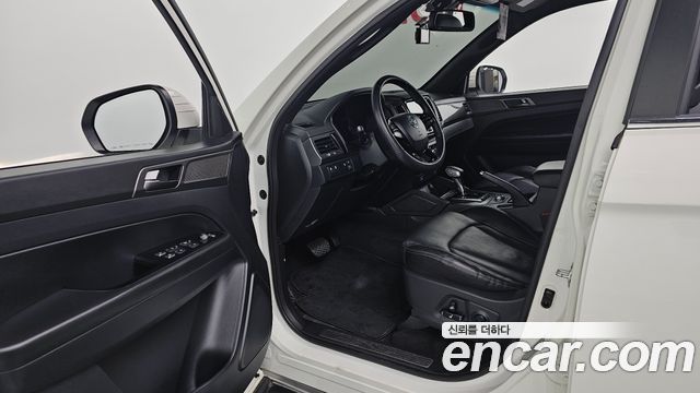 KG_Mobility_Ssangyong Rexton Diesel 2.2 4WD — photo 1 of 20
