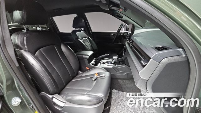 KG_Mobility_Ssangyong Rexton Diesel 2.2 4WD — photo 1 of 20
