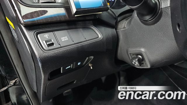 Hyundai Grandeur HG300 Premium — photo 1 of 20