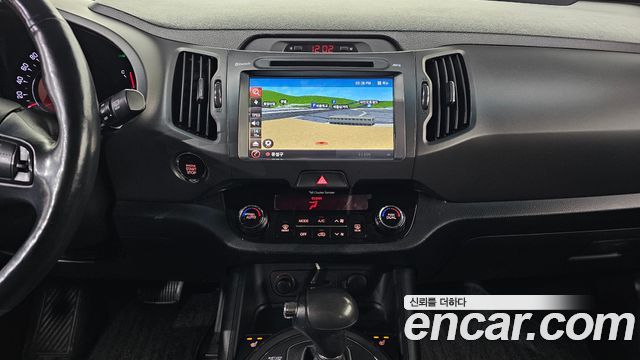 Kia Sportage Diesel 2WD TLX — photo 1 of 20