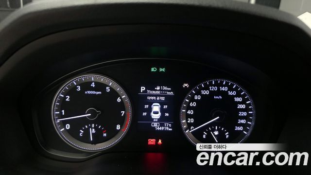 Hyundai Grandeur 3.0 Exclusive — photo 1 of 20