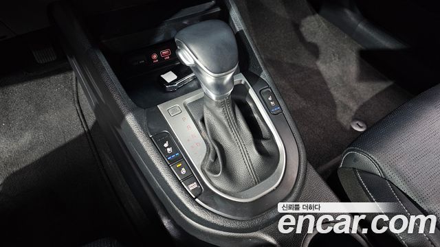 Kia K3 Luxury — photo 1 of 20