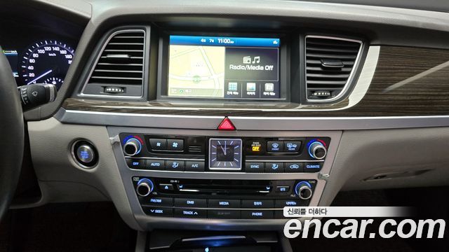 2017 Genesis G80 3.3 GDI, photograph 3