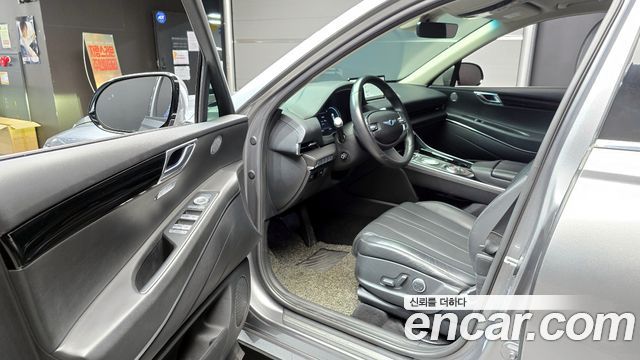 Genesis GV80 2.5T Gasoline AWD — photo 1 of 30