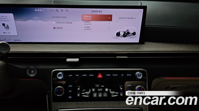 Genesis GV80 2.5T Gasoline 2WD — photo 1 of 31