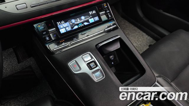 2022 Hyundai Grandeur Le Blanc, photograph 6
