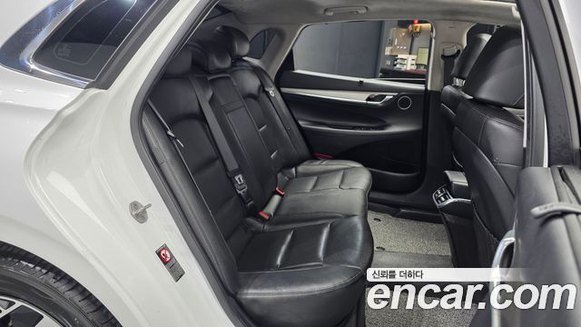 2022 Hyundai Grandeur Le Blanc, photograph 5