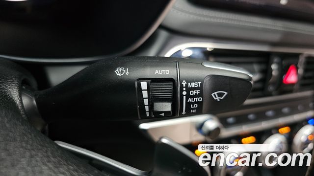 2021 Genesis G70 Gasoline 2.0T 4WD, photograph 5