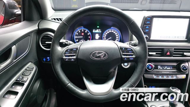 Hyundai Kona 1.6 Turbo 2WD — photo 1 of 30