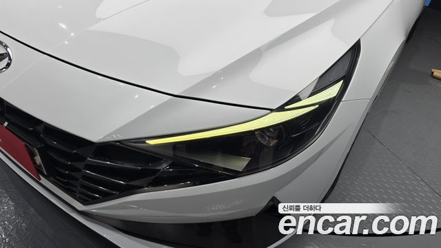 Hyundai AVANTE 1.6 — photo 1 of 30