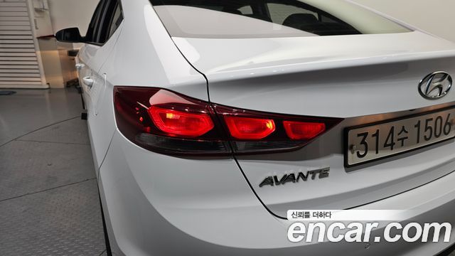 2017 Hyundai AVANTE 1.6 GDI Value Plus, photograph 5