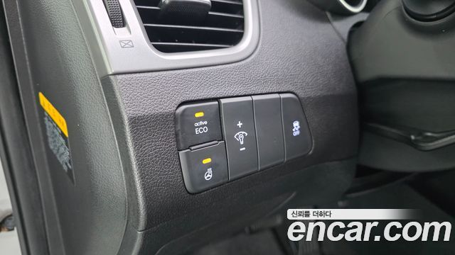 Hyundai AVANTE 1.6 GDi Modern — photo 1 of 33