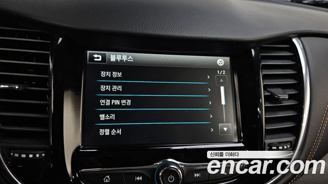 ChevroletGMDaewoo Trax 1.4 Premier — photo 1 of 31