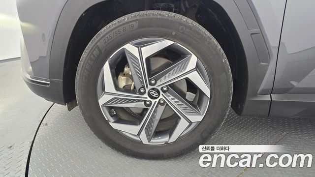 Hyundai Tucson Gasoline 1.6 Turbo 2WD — photo 1 of 20