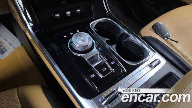 Kia Canival Diesel 7-Seater Outdoor — photo 1 of 31