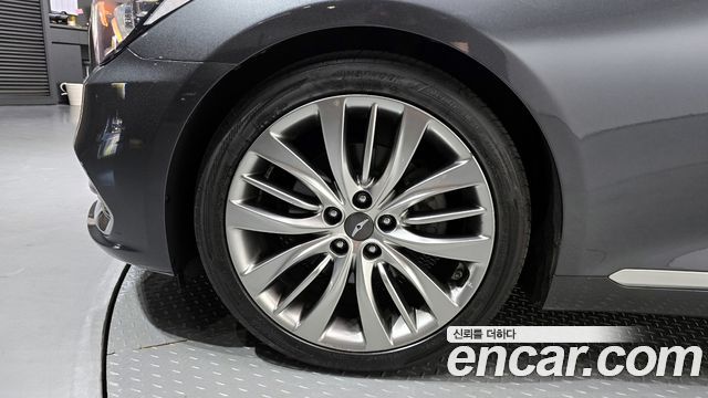 Genesis G80 3.3 GDI — photo 1 of 31