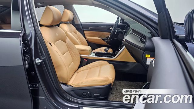 Kia K7 Signature — photo 1 of 35