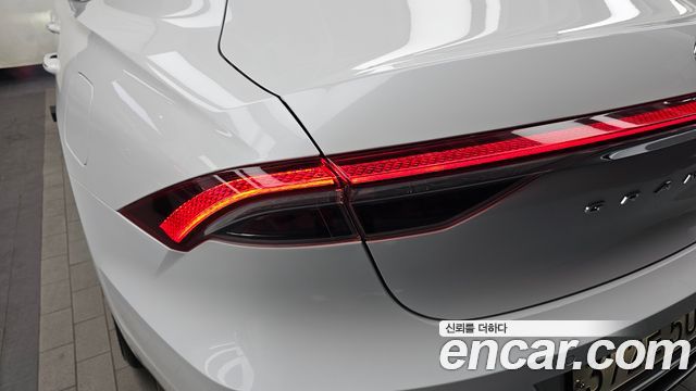 Hyundai Grandeur Exclusive — photo 1 of 34