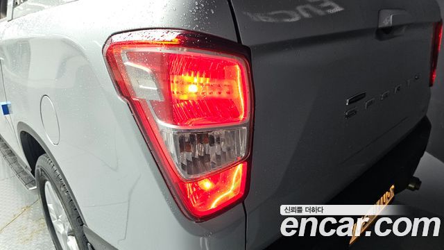 KG_Mobility_Ssangyong Rexton Diesel 2.2 4WD — photo 1 of 30