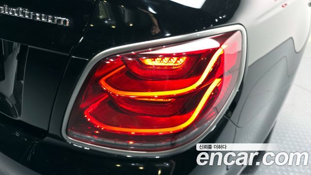 Kia K9 3.8 GDI AWD — photo 1 of 36