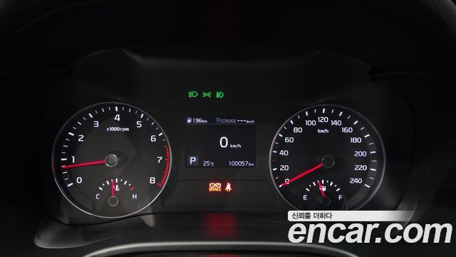 Kia K3 Trendy — photo 1 of 20