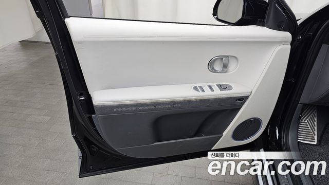 Hyundai Ioniq5 Long range — photo 1 of 35