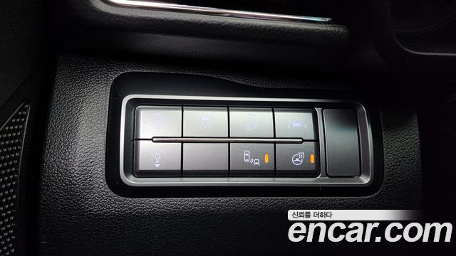 KG_Mobility_Ssangyong TIBOLI Gasoline 1.5 2WD — photo 1 of 32